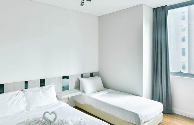 Summer Suites Residences by Subhome - Photo 32