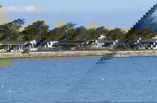 Photo 32 - Modern Chalet on the Water of the Markermeer