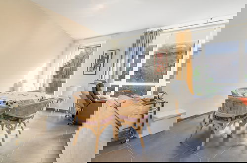 Photo 16 - Spacious Apartment With Terrace