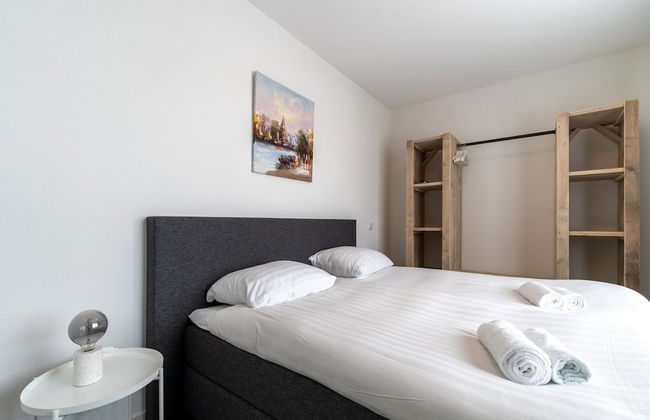 16p Spacious Villa on the Water in Zeewolde - Foto 7