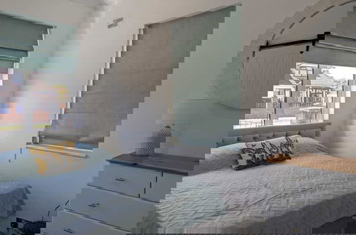 Foto 3 - Cozy Cottage Stay - Modern, Cozy, Close to London