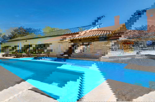 Foto 1 - Villa Emanuel Comfortable Holiday Residence