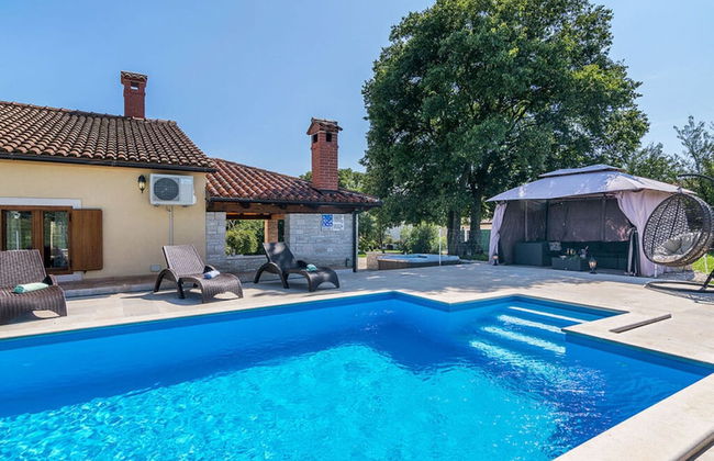 Villa Emanuel Comfortable Holiday Residence - Foto 11