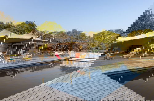 Photo 11 - Scenic Bungalow in Ploemel With Shared Pool