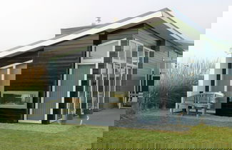 Foto 1 - Chalet in Zeeland by the Lake