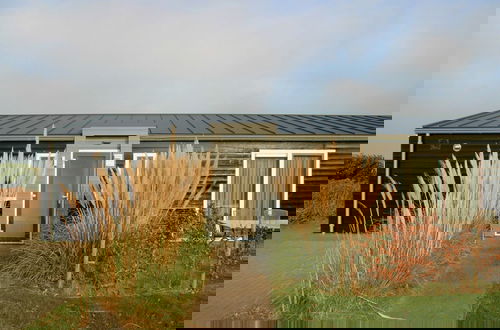 Foto 18 - Chalet in Zeeland by the Lake