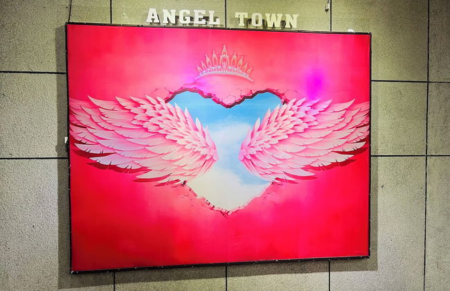 angeltown - Photo 1