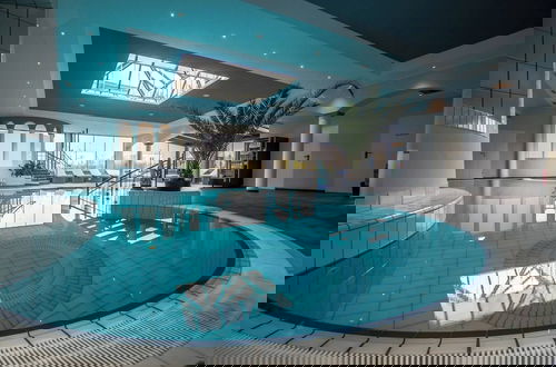 Foto 1 - Escape to Wellness Your Lakeside Apartment Awaits