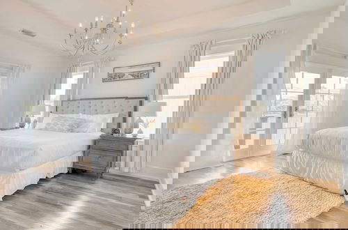 Foto 39 - Cypress Breeze by Avantstay Stunning Home + Pool