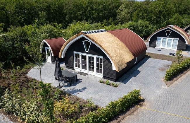 House With a Terrace on the Edge of the Forest - Foto 1