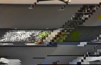 Foto 3 - Modern Villa With Private Swimming Pool