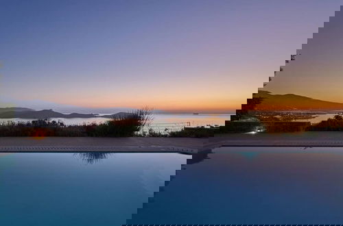 Foto 55 - Breathtaking Views 4 Bedroom Villa
