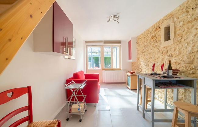 Cosy Holiday Home in Bergerac With Terrace - Foto 12