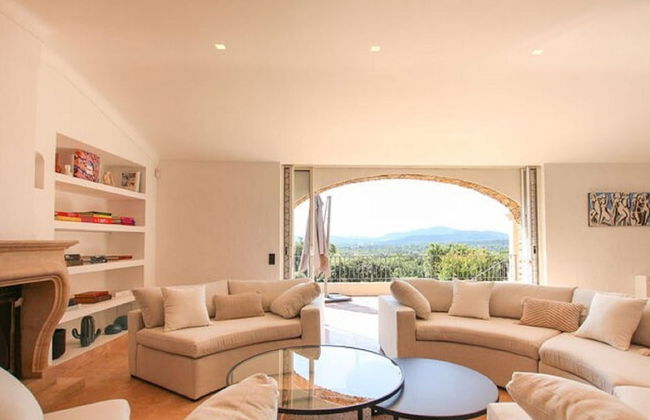 Majestic Holiday Home in Grimaud With Private Pool - Foto 9