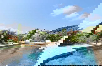 Foto 1 - Majestic Holiday Home in Grimaud With Private Pool