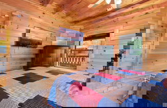 Foto 2 - Smoky Dream Cabin Retreat