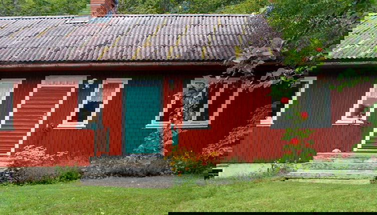 Foto 1 - 6 Person Holiday Home in Dalskog