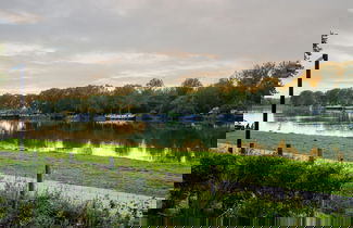 Foto 1 - Peaceful Lodge With Sauna by Belvilla