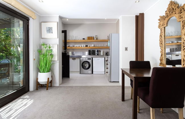 Lovely 1 Bedroom Apartment in Camps Bay - Foto 34