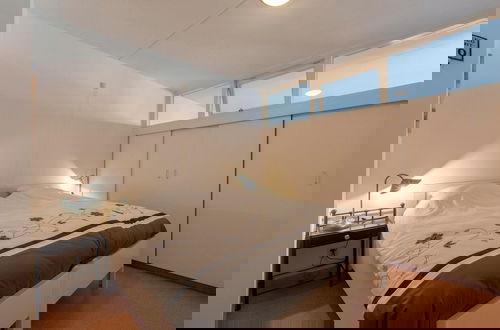 Foto 2 - Furnished Seaside Apartment