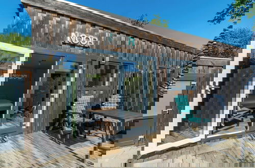Foto 19 - Charming Bungalow Located Close to the Beach