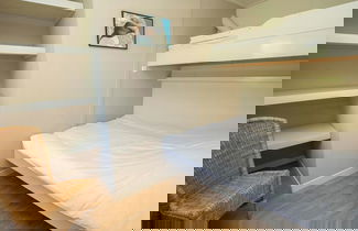 Photo 3 - Beautiful Seaside Beach Apartment