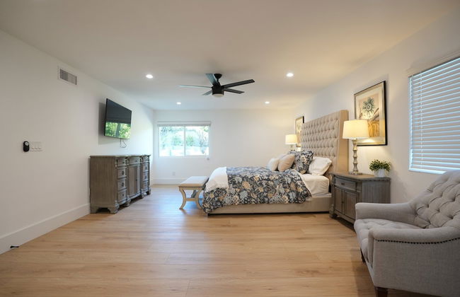 Coming Mid-April 2023! Beautifully upgraded two-story home with backyard oasis - Foto 11