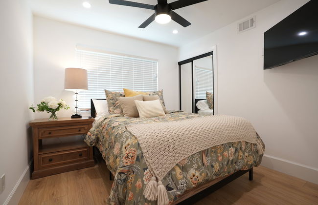 Coming Mid-April 2023! Beautifully upgraded two-story home with backyard oasis - Foto 12