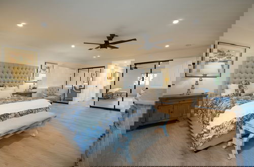 Foto 6 - Coming Mid-April 2023! Beautifully upgraded two-story home with backyard oasis