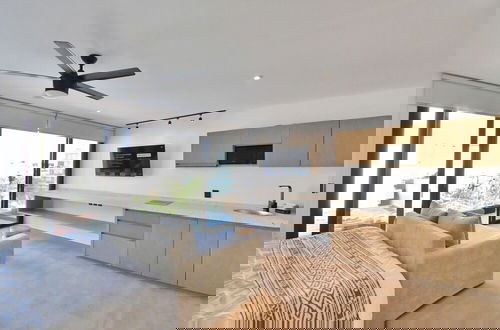 Foto 29 - Kumaru Suites by The Spot Rentals