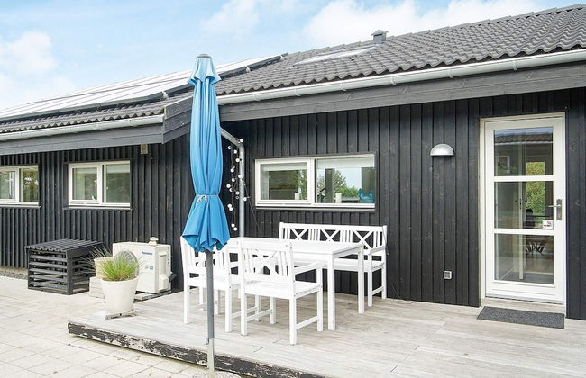 8 Person Holiday Home in Nykobing Sj - Foto 24