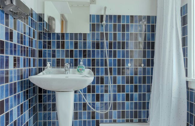 Guesthouse In Tórshavn Centre - Photo 13