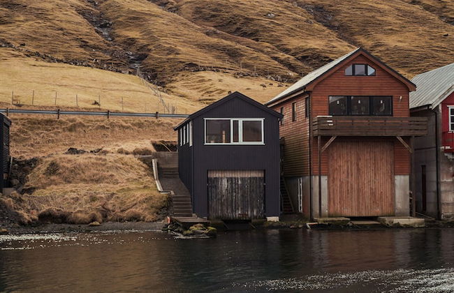 Lítlastova | A Charming Boathouse Getaway - Photo 1