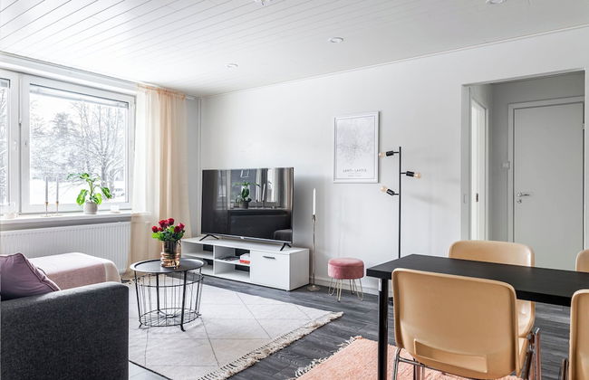 Bright 1BR Apartment next to the Beach - Foto 1