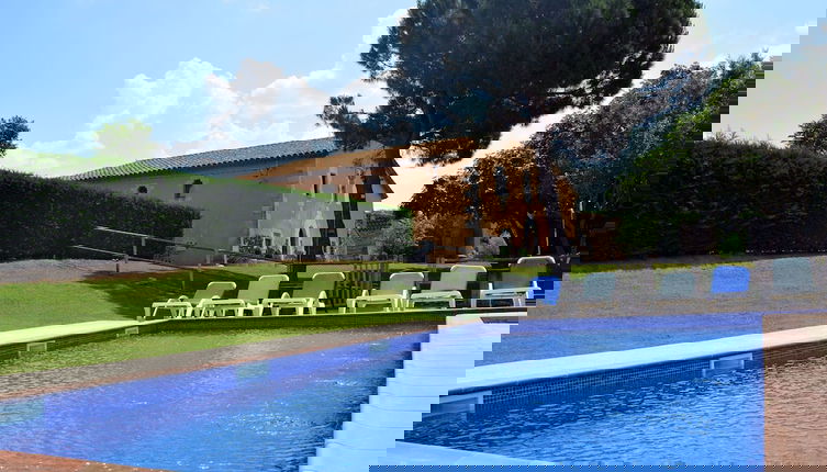 Foto 1 - Vibranr Holiday Home in Aiguaviva With Swimming Pool