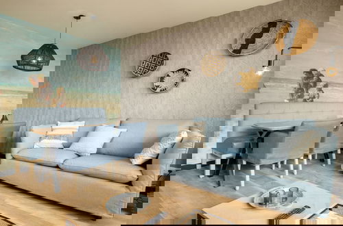 Foto 6 - Modern Apartment With Dishwasher, Beach 100m