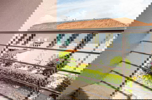 Foto 36 - Beautiful Luxury House w sea View & Outside Space