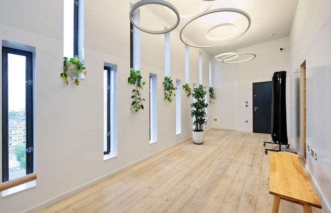 Deluxe Two-bedroom Flat in Bustling East London - Photo 37