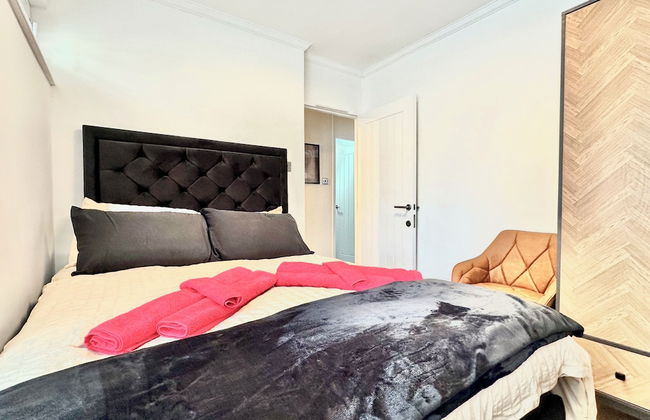 Newly Refurbished 3 bed Flat , Free Parking - Foto 2
