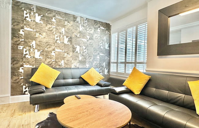 Newly Refurbished 3 bed Flat , Free Parking - Foto 26
