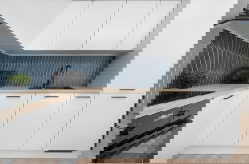 Foto 5 - Wroclaw Studio With Parking by Renters