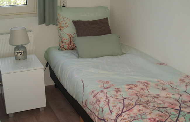 Modern Chalet Only 12 km. From Elburg - Photo 3