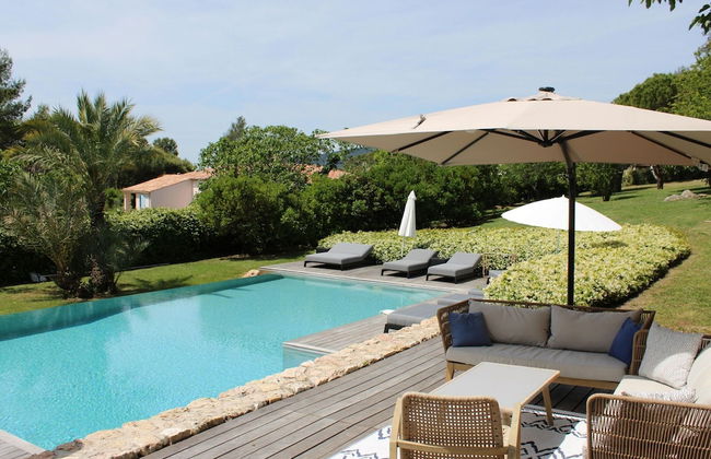 Holiday Home in Bagnols-en-foret With Pool - Foto 30
