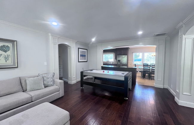 Incredible Estate 5 Bedrooms 3 Bathroom W/resort Style Rock Pool & Jacuzzi - Foto 22