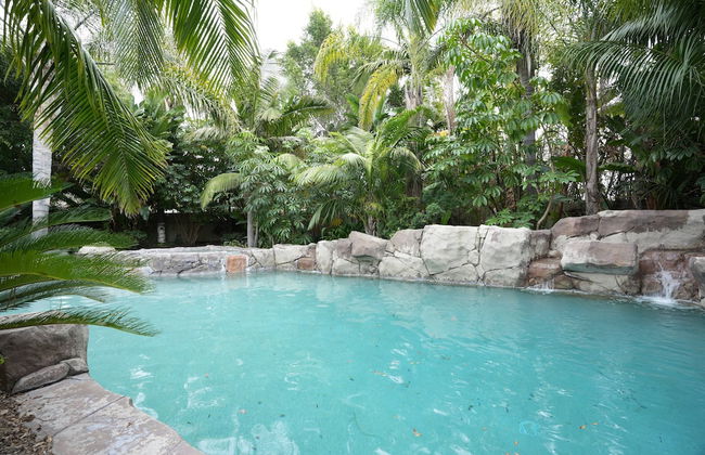 Incredible Estate 5 Bedrooms 3 Bathroom W/resort Style Rock Pool & Jacuzzi - Foto 32