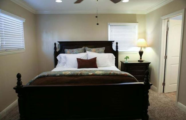 Incredible Estate 5 Bedrooms 3 Bathroom W/resort Style Rock Pool & Jacuzzi - Foto 9