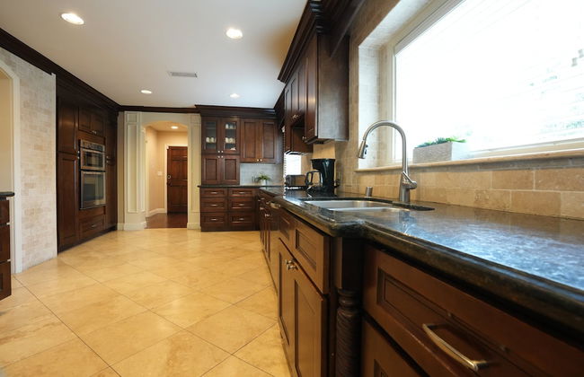 Incredible Estate 5 Bedrooms 3 Bathroom W/resort Style Rock Pool & Jacuzzi - Foto 16