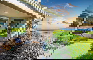 Photo 1 - Beachcomber's Bliss by Avantstay Steps to the Beach Ocean Views