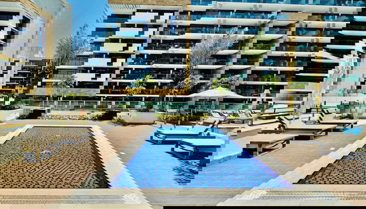 Foto 1 - Venduras - Chic Studio in Azizi Riviera