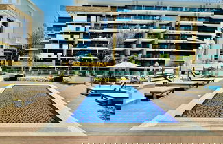 Foto 1 - Venduras - Chic Studio in Azizi Riviera